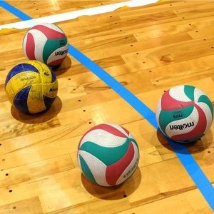 バレーボールのチームオーダーユニフォーム以外に大切なグッズの選び方を紹介の画像